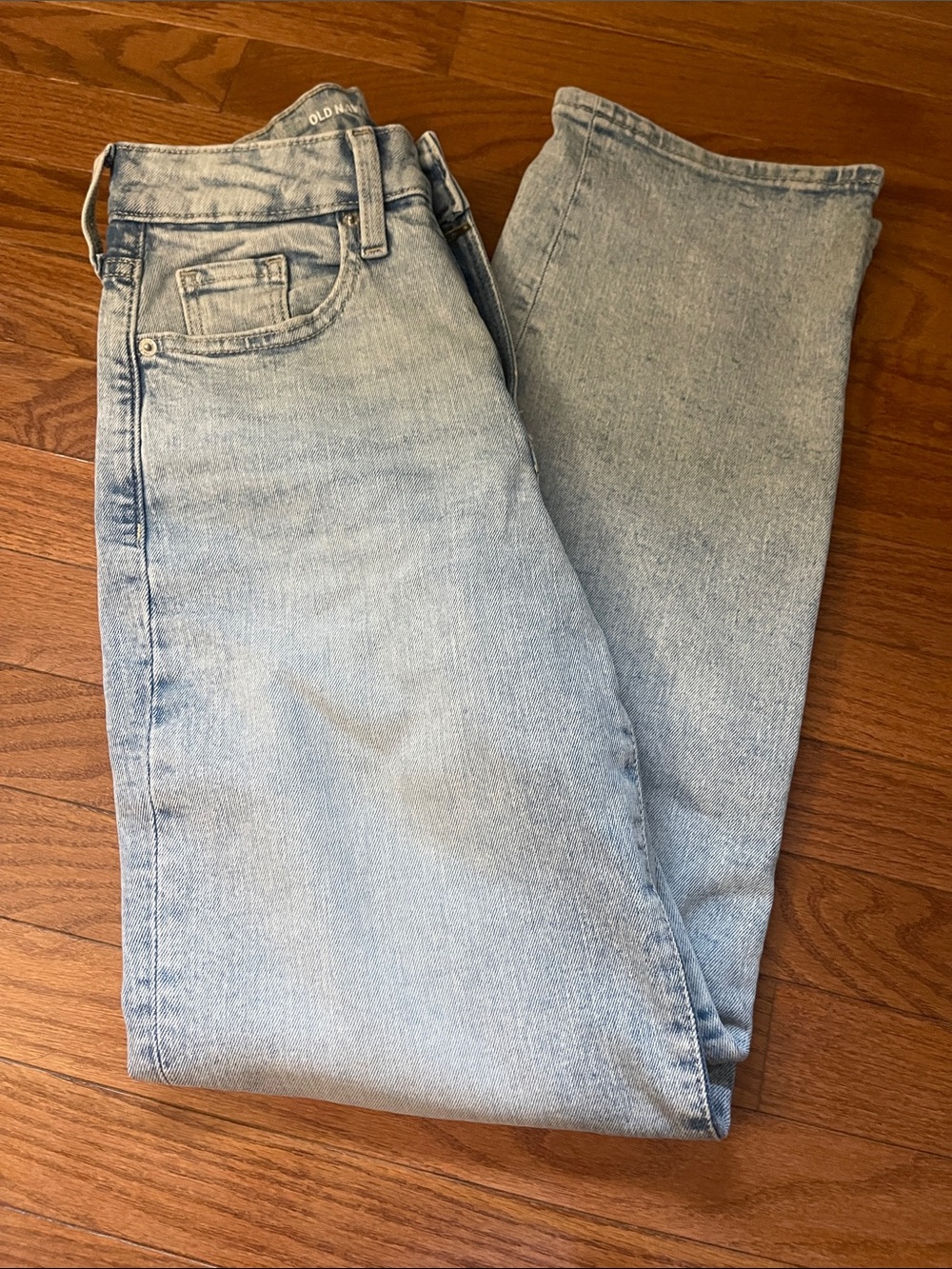 Old Navy women's Light Blue Relaxed Jeans